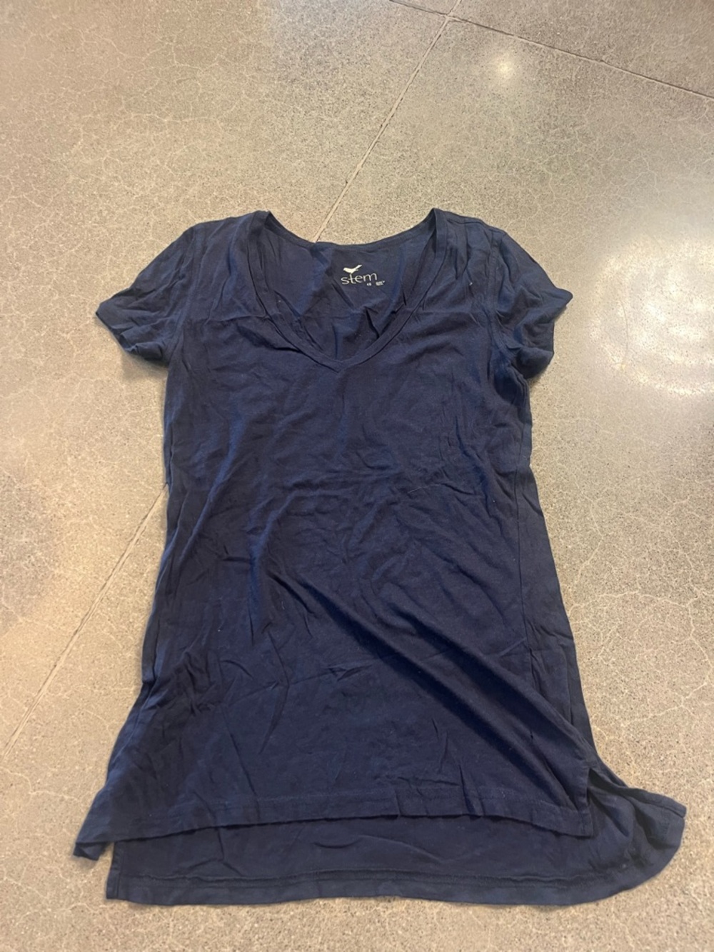 stem Navy V-Neck Short Sleeve Tee